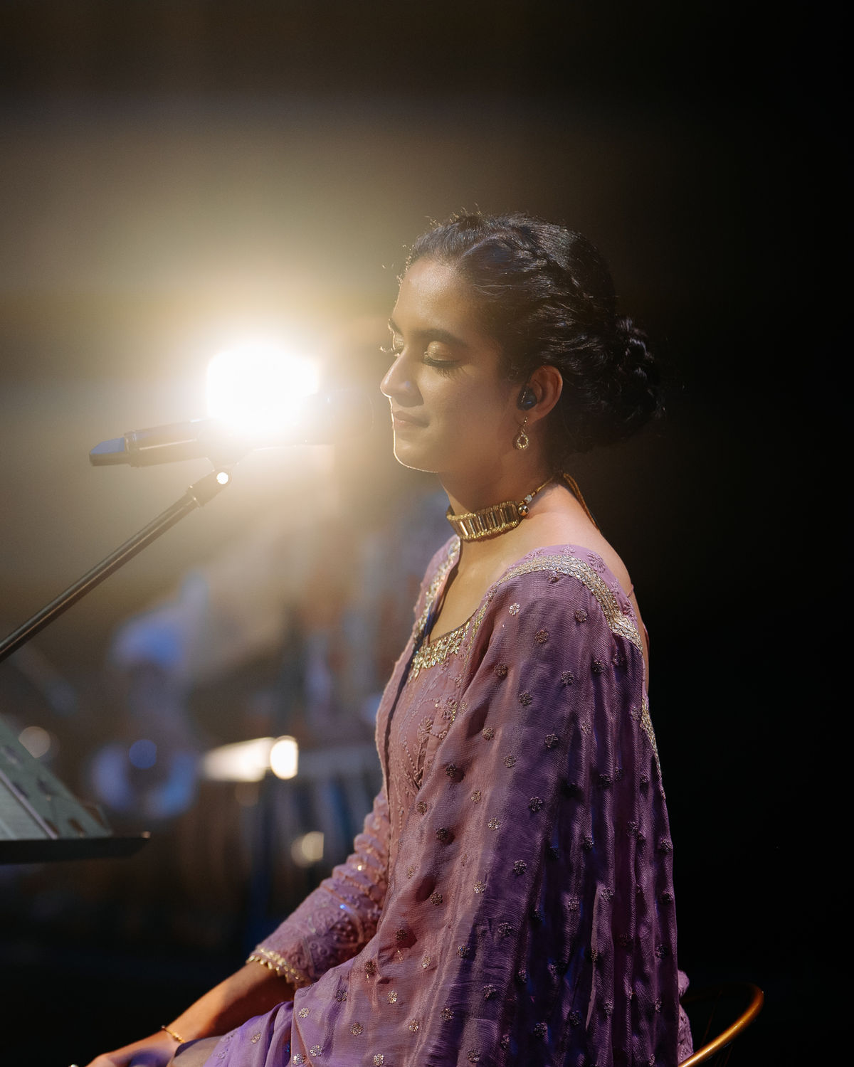 Trained in Patiala and Kirana classical lineages under Prof. Shukdev Madhur, dedicated to preserving traditional Gurmat Sangeet beside her father.